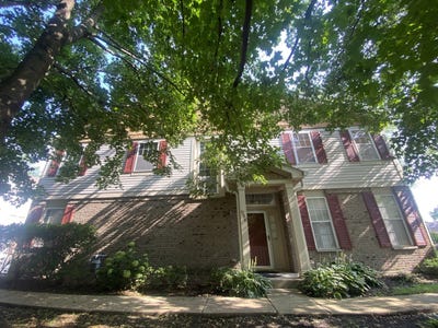 /international/us/1298-georgetown-way-vernon-hills-il-110119535590/