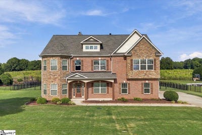 /international/us/101-angeline-way-simpsonville-sc-110119966341/