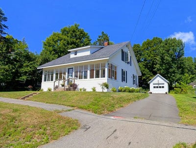 /international/us/160-perham-street-farmington-me-110109854798/