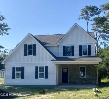 /international/us/115-eudora-drive-newport-nc-110101023845/