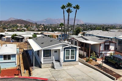 /international/us/13450-highway-8-business-lakeside-ca-110110213342/