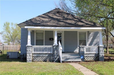 /international/us/407-e-washington-street-pittsburg-ks-110107056469/