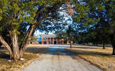 /international/us/102-mesa-drive-gatesville-tx-110105317259/