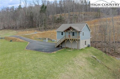/international/us/149-sarah-court-lane-boone-nc-110106851649/