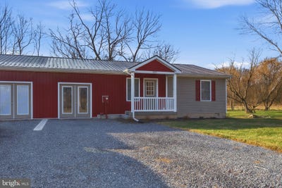 /international/us/2691-goldmiller-road-bunker-hill-wv-110108170687/