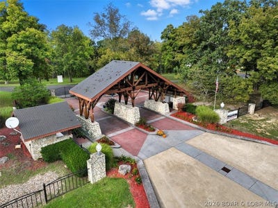 /international/us/500-big-cedar-drive-camdenton-mo-110105803014/