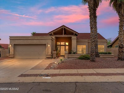 /international/us/1091-w-bullion-place-tucson-az-110099987207/
