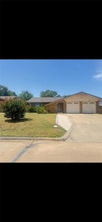 /international/us/2410-nw-norman-circle-lawton-ok-110101137910/