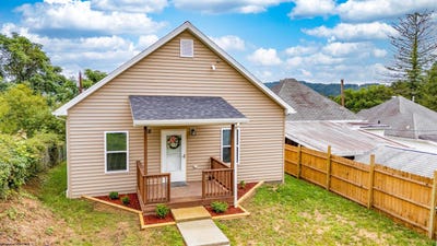 /international/us/127-floyd-street-clarksburg-wv-110103009761/