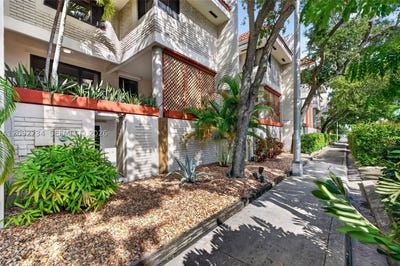 /international/us/1401-ne-9th-st-fort-lauderdale-fl-110120030319/