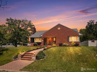 /international/us/21-sherwood-avenue-east-brunswick-nj-110107940556/