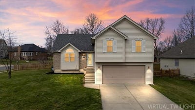 /international/us/1104-regency-drive-kearney-mo-110106729412/