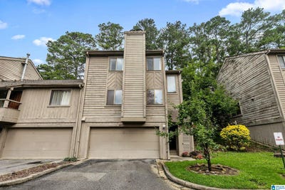 /international/us/2420-eagle-court-birmingham-al-110100322395/
