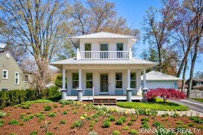 /international/us/17554-grand-river-avenue-spring-lake-mi-110107710458/