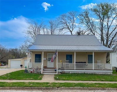 /international/us/205-ruby-street-paris-mo-110106119996/