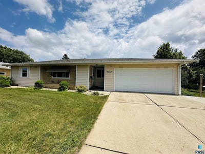 /international/us/512-division-ave-madison-sd-110106602906/