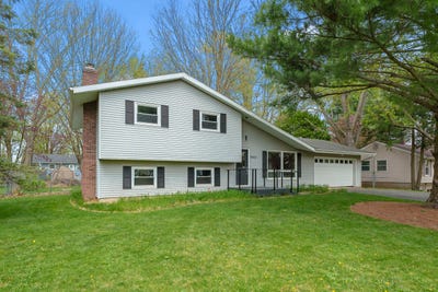 /international/us/5662-lamplighter-lane-kalamazoo-mi-110100745910/