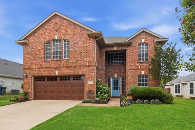 /international/us/205-benton-drive-roanoke-tx-110108385141/