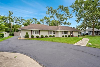 /international/us/5613-howard-avenue-la-grange-highlands-il-110110364917/