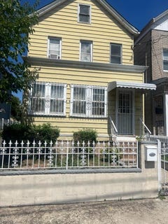 /international/us/1013-1015-laura-st-elizabeth-city-nj-110119727225/