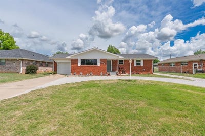 /international/us/3003-n-bell-avenue-shawnee-ok-110105359640/