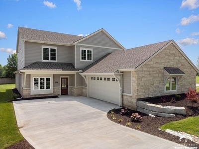 /international/us/5117-parker-court-lawrence-ks-110106477527/