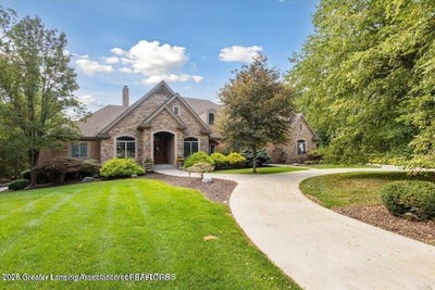 /international/us/2471-overglen-court-east-lansing-mi-110106561902/