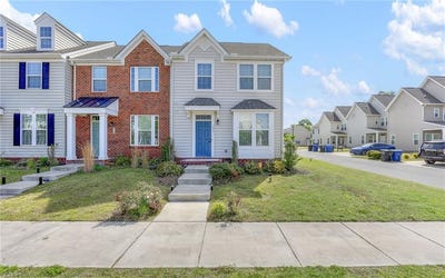 /international/us/206-foxglove-drive-portsmouth-va-110099182088/