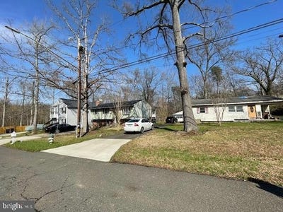 /international/us/5521-glen-ave-lanham-md-110107819636/
