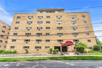 /international/us/115-s-rocky-river-drive-berea-oh-110101524982/?lang=fr