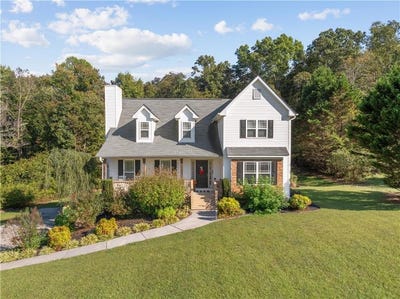 /international/us/141-long-view-drive-se-calhoun-ga-110120530540/