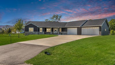 /international/us/5412-wildwood-court-winneconne-wi-110108980854/