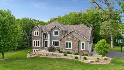/international/us/18291-jacquard-path-lakeville-mn-110108384466/