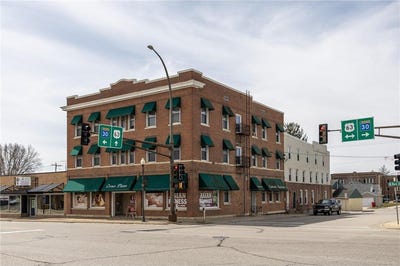 /international/us/105-main-street-s-stewartville-mn-110107276675/