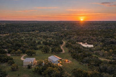 /international/us/582-delaware-creek-rd-blanco-tx-110106925753/