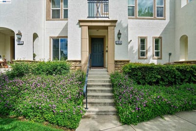 /international/us/118-selby-ln-livermore-ca-110106990678/