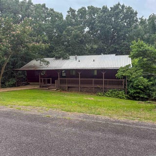/international/us/230-riverview-drive-fairfield-bay-ar-110109010810/