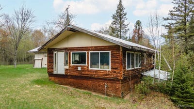 /international/us/162-section-6-road-crystal-falls-mi-110108198967/