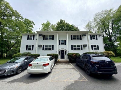 /international/us/2-annaberry-lane-auburn-ma-110108294169/