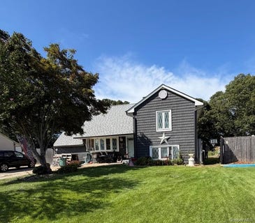 /international/us/31-garden-lane-centereach-ny-110120016865/