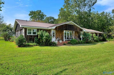 /international/us/3117-ridgeway-drive-sw-decatur-al-110091444143/