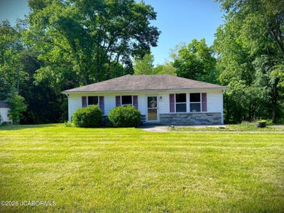 /international/us/6406-county-road-108-fulton-mo-110108066069/