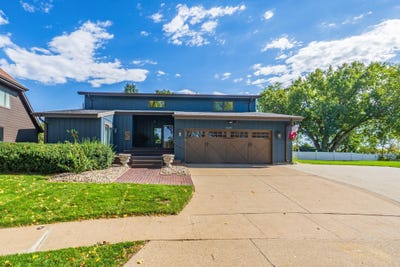 /international/us/1621-hiawatha-trail-sioux-city-ia-110120118526/
