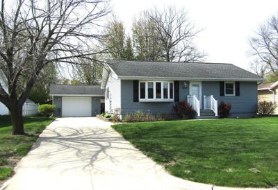 /international/us/1653-9th-avenue-granite-falls-mn-110107795766/