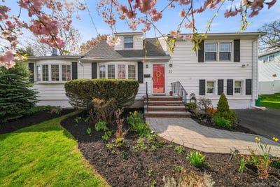 /international/us/22-grand-avenue-tappan-ny-110107392296/