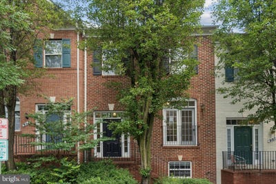 /international/us/909-crestfield-drive-rockville-md-110100634667/