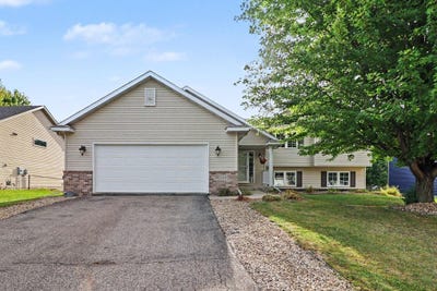 /international/us/420-9th-avenue-ne-lonsdale-mn-110109980973/