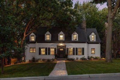 /international/us/225-interlachen-road-hopkins-mn-110119912677/
