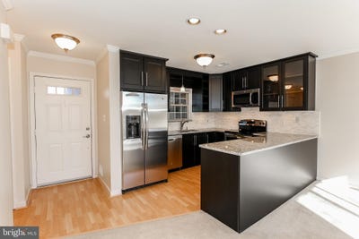 /international/us/947-s-scott-street-arlington-va-110108394140/