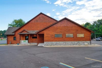 /international/us/51-chilson-road-howell-mi-110101328385/